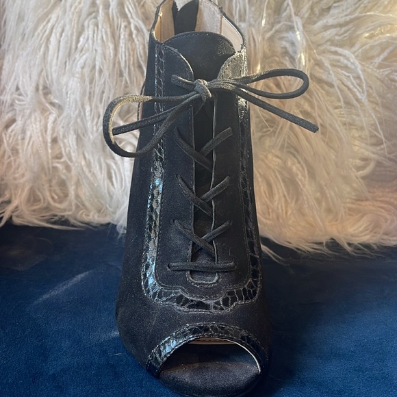 Idols lace up heels - Picture 2 of 4